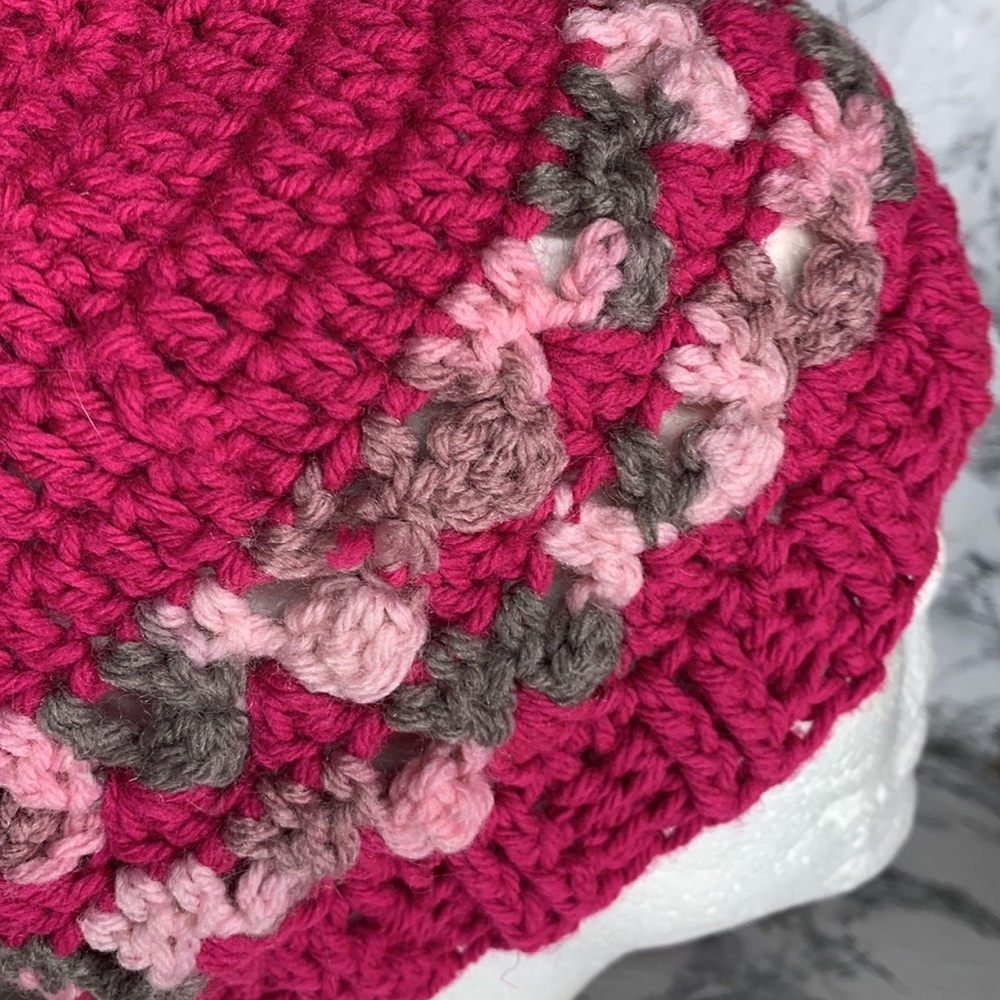 Handmade Bright Fuchsia Pink Chunky Knit Floral Beanie with Pom Pom - Picture 5 of 7